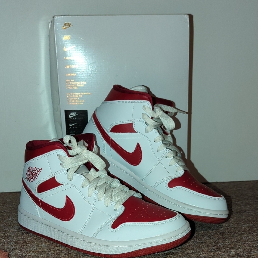 🔴 Nike Air Jordan 1 Mid Red White Sneakers W 8 1/2 | 8.5 ☁️ - Picture 2 of 16